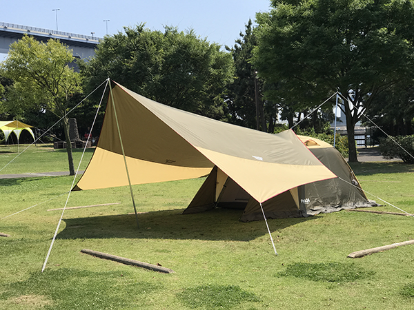 キャンプの風対策をおさらい キャンプ場選びのポイント テント固定術とは Cazual